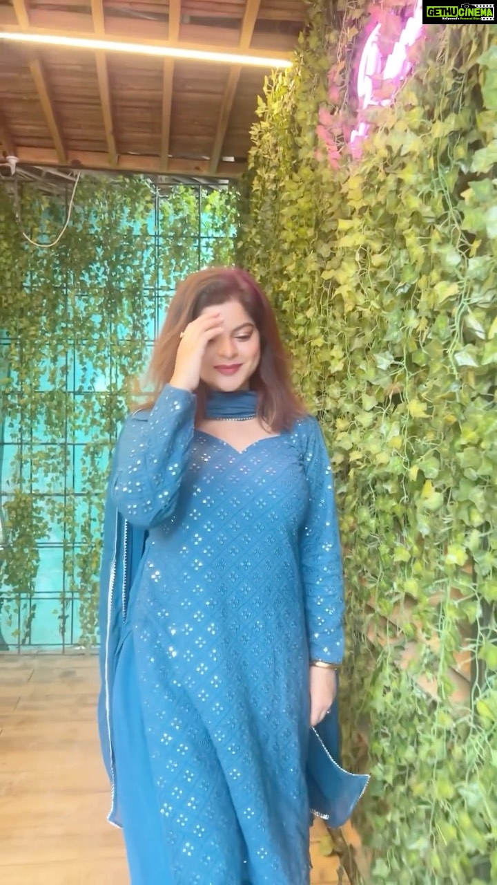 Sneha Wagh Instagram - Guli Mata……💝 . . 👗 @themodishwomaniya_by_shiromani . . #gulimata #blue #indianwear #indianoutfit #rainyday #daydream #daydreamer #love #sarangesneha #ssnehawagh #snehawagh