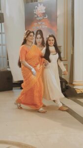 Sneha Wagh Instagram - Challenges, Struggles, Conflicts yet her Determination is stronger than anything else!! She’s unstoppable… A mother, who will lead her daughter towards the brightness!! #NeerjaEkNayiPehchaan on @colorstv from 10th July, Monday-Sunday at 08:30 PM IST . . . @colorstv #upcoming #neerja #feelkaroreelkaro #feelitreelit #womenempowerment #girlpower #reels #reelsinstagram #instagood #fyp #colors #SarangeSneha #ssnehawagh #snehawagh