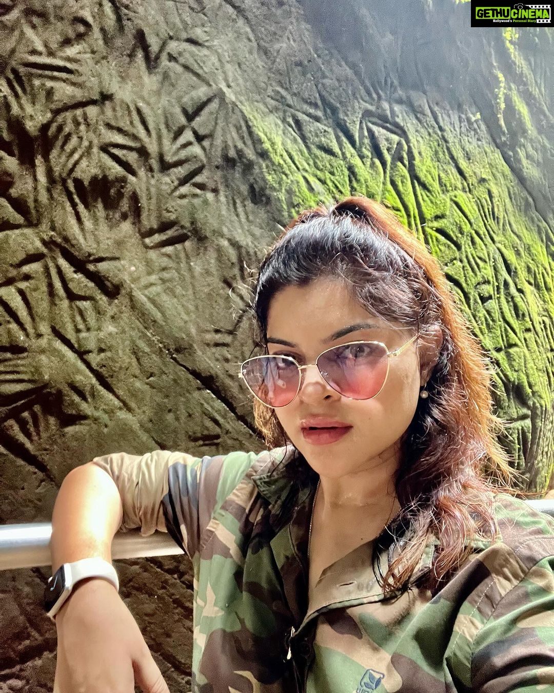 Sneha Wagh Instagram - The climb was difficult but the view was worth it…The Edakkal caves, in Kerala are said to be around from 6000 BCE. There were scriptures which are said to be written by Neolithic Man, having a strong connection to the Indus Valley Civilisation! These Stone Age Era Carvings are the rarest of the rare. In a few pictures we can see figurines that of men, women and animals pictorials depicting that of the tribal nature who worshipped the Sun! The best part which surprised me was, even though it’s situated in our Indian province, it was discovered by a british officer! . . . #incredibleindia #indiatourism #india #wanderlust #ssnehawagh #sarangesneha #snehawagh #kerala #keralatourism #edakkalcaves #trek #cavestory