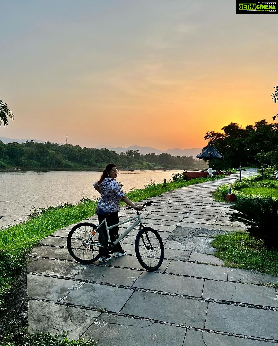 Sneha Wagh Instagram - And it went like…… . . . . . . #vibe #vacation #birthdayweek #snehawagh #sarangesneha #ssnehawagh #lifeisgood #incredibleindia #indiatourism #india #wanderlust