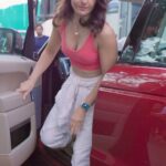 Soha Ali Khan Instagram - Making heart health cool and 2km walks a breeze! Remember, it’s all about keeping the heart’s pathways #unblocked. Stay clued on your cholesterol level. Take a test today! Tag the people you care for and keep their hearts healthy. @novartisindia #walkthewalk #toi #walkathon
