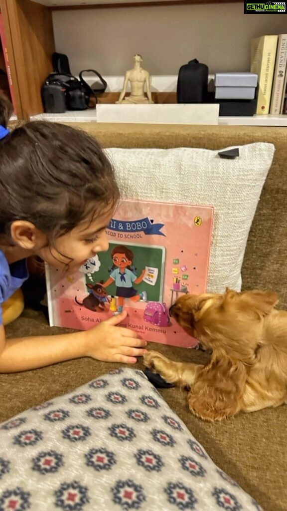 Soha Ali Khan Instagram - We wrote Inni and Bobo Find Each Other when our own Inni was four years old and Inni and Bobo Go to the Park when she was five. Its incredible how this series has grown with Inaaya and we are delighted that she is now reading Inni and Bobo Head to School to herself (and to a little Bobo who was visiting ) !!! It give us so much joy to be able to share these books with her and with all of you. ❤️🐾 #books #booklaunch #inniandbobo #bringyourpettoschoolday @kunalkemmu @penguinindia @penguinsters