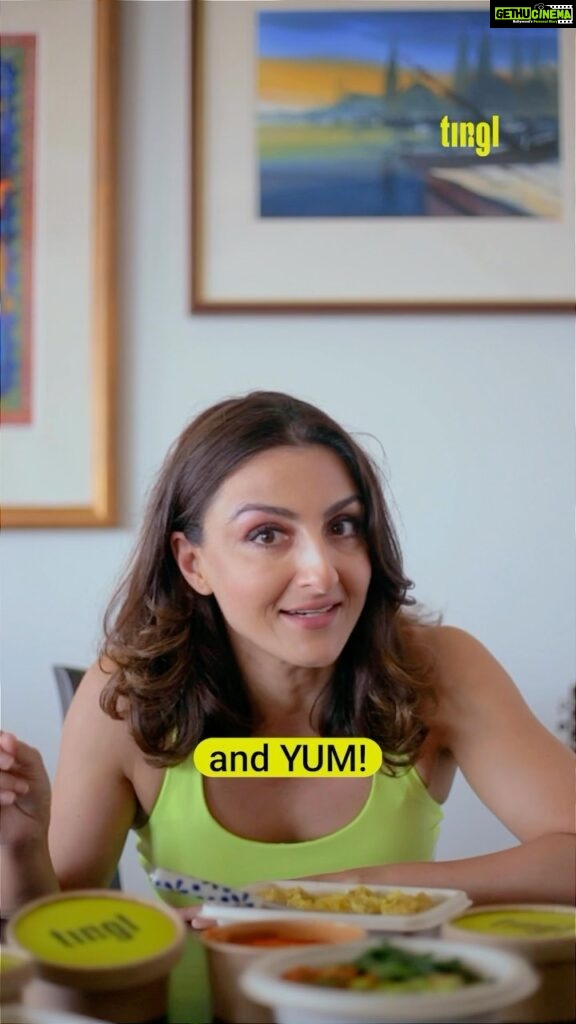 Soha Ali Khan Instagram - THANK GOD FOR TINGL! They send me four meals a day, that are calorie counted, desi + international cuisine Here’s how TINGL works - you speak to a nutritionist - Choose between 1. balanced meals 2. Low carb/ high protein 3. Weight loss 4. Keto - All meals are portion controlled & macro balanced - Cuisine choices for veg & non-veg daily - subscribe to Tingl for healthy meals starting at Rs 225 Use my discount code SOHA10 & Subscribe and start your SUPER FIT journey! www.tinglmeals.com #tingl #tinglmeals #healthyfood #weightlossfood #healthymealplans #ketomeals #health #food #healthylifestyle #lowcarb #highprotein #foodservice #weightloss #weightlossjourney #subscribenow