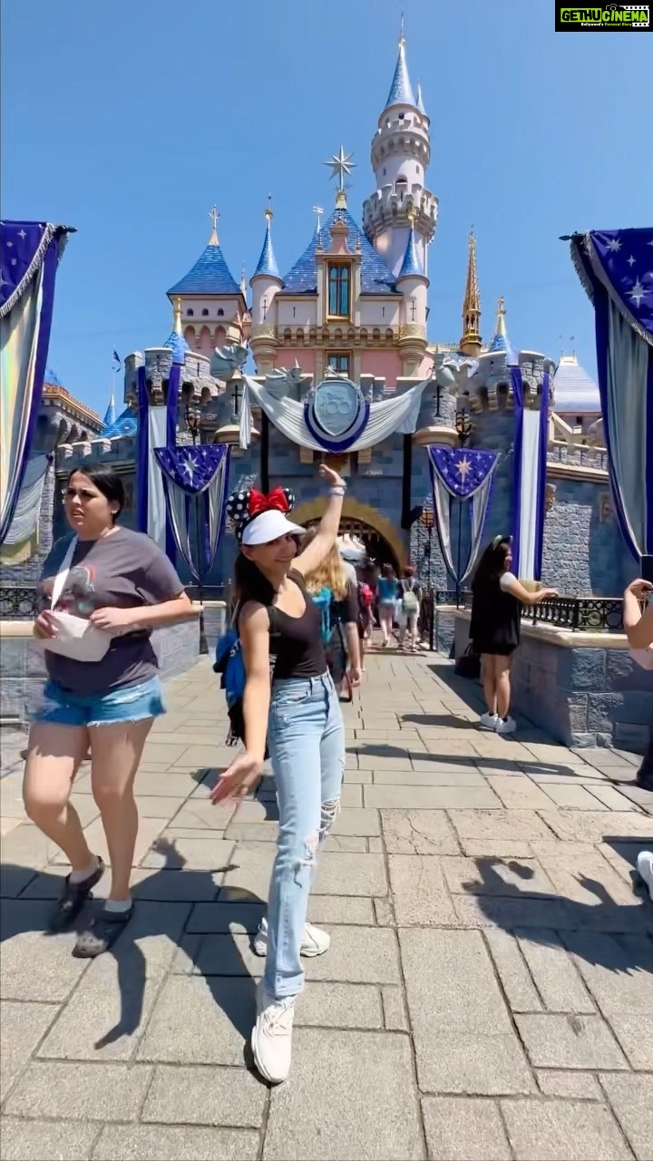 Soha Ali Khan Instagram - Where dreams really do come true 🌈 💜 🏰 #disneyland #disney100