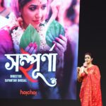 Sohini Sarkar Instagram – Last night at @hoichoi.tv Season 7 Announcement party 🎈❣️
.
📸 @sahil_paswan_2646_ 
💄 @dassourav3 
💇‍♀️ @diaryofaamrapali 
👚 @threaded_madhab 
🥻 @jamdani_o_amader_golpo 
💍 @tahir_somethingsopure 
🔗 @socialyard_digital @sayoniroy9 

Sampurna 2 is streaming now!! Do watch!!
.
.
#sampurna #webseries #hoichoi #season7 #lastnight Kolkata