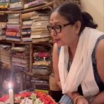 Sohini Sarkar Instagram – আজ মার জন্মদিন …… #birthday #birthdaygirl #evening #dinner  #cake #friendship #family