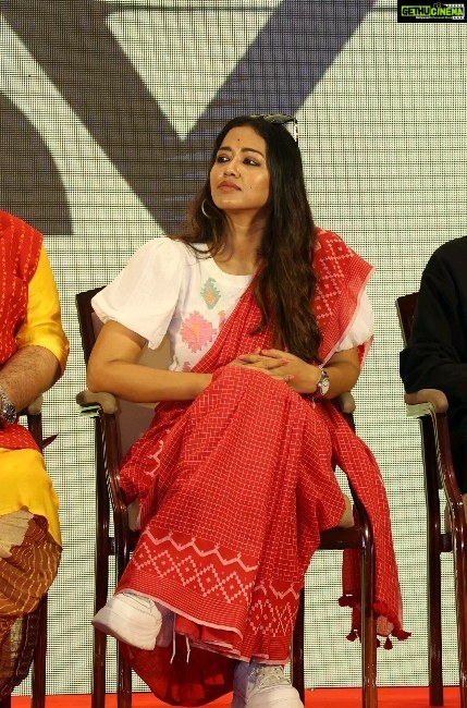 Sohini Sarkar Instagram - সত্যবতী ❤🤍🖤 . . . #sohini #satyabati #love #saree #traditional #sareelove #sohinisarkartrending #sohinisarkar_fansquad #sohinisarkar_unplugged #sohinisarkarinsaree Kolkata