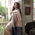 Sohini Sarkar Instagram – তোমায় নিয়েই গল্প হোক 🌻❤
. 
Saree by @senjayita1975

#sohini #diva #sohinisarkar01 #traditionalsaree #elegant Kolkata