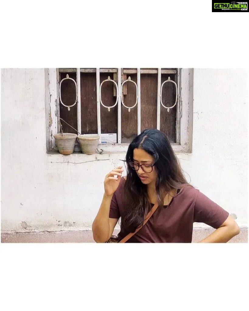 Sohini Sarkar Instagram - " একদিন বৃষ্টিতে বিকেলে থাকবেনা সাথে কোন ছাতা.." Somewhere in Earth