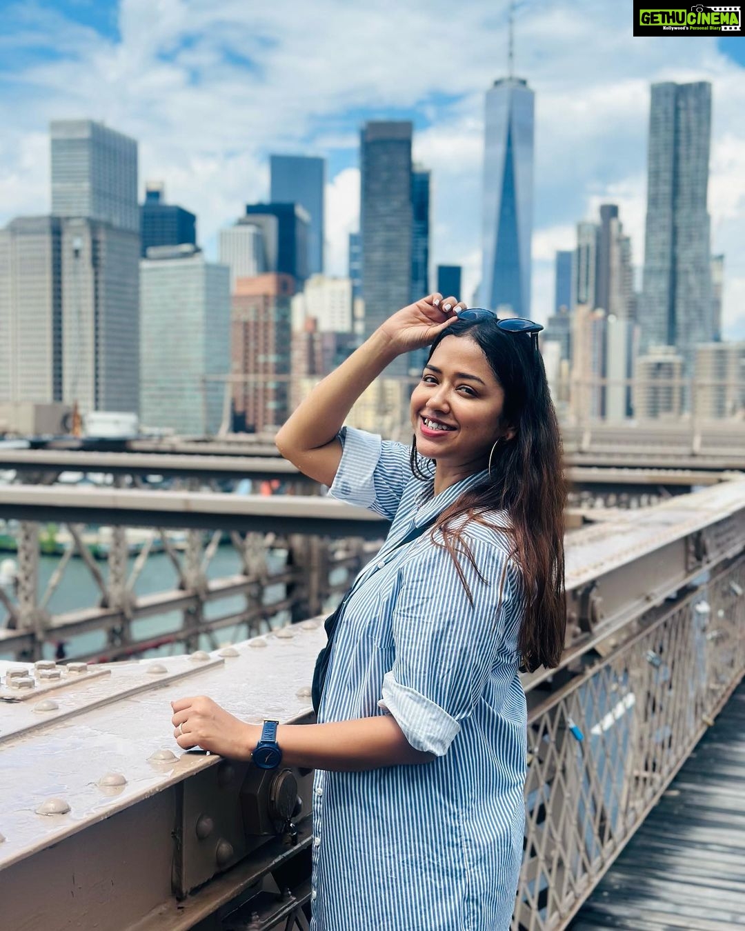 Sohini Sarkar Instagram - #newyork #brooklyn #brooklynbridge #vibes #mood #day #friendship Brooklyn, New York