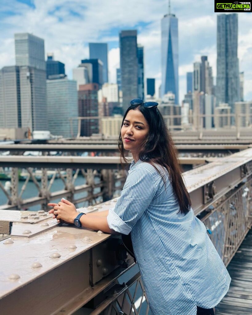 Sohini Sarkar Instagram - #newyork #brooklyn #brooklynbridge #vibes #mood #day #friendship Brooklyn, New York