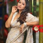 Sohini Sarkar Instagram - 🤍🤍🤍🤍 . . A shoot for @calcuttatimes pujo shoot! . 📸 @iamsudiptachanda 💄@dassourav3 💇‍♀️ @diaryofaamrapali 👚 @threaded_madhab 🥻 @ataleoftextilebyavijit 💍 @tahir_somethingsopure 🔗 @socialyard_digital @sayoniroy9 . . #Pujoshoot #Toi #pujoasche #durgapujo Kolkata city of joy