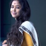 Sohini Sarkar Instagram – জাগো আনন্দগানে জাগো সহস্রপ্রাণে…
@sohinisarkar01 reflects beauty with her elegance ❤️

#ChaarpasheAaloHok official music video out now : Link In Bio

@sohinisarkar01 #PujoWithSVF #DurgaPuja2023 #durgapujavibes #ExplorePage #SVFMusic