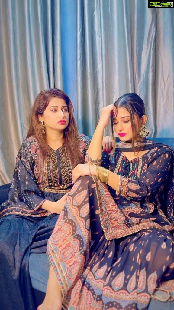 Somi Khan Instagram - Sahi bol rahi ho behen @sabakhan_ks ❤️‍🩹 #somikhan #sabkhan #trending #sister #reels #reelsinstagram #reelitfeelit
