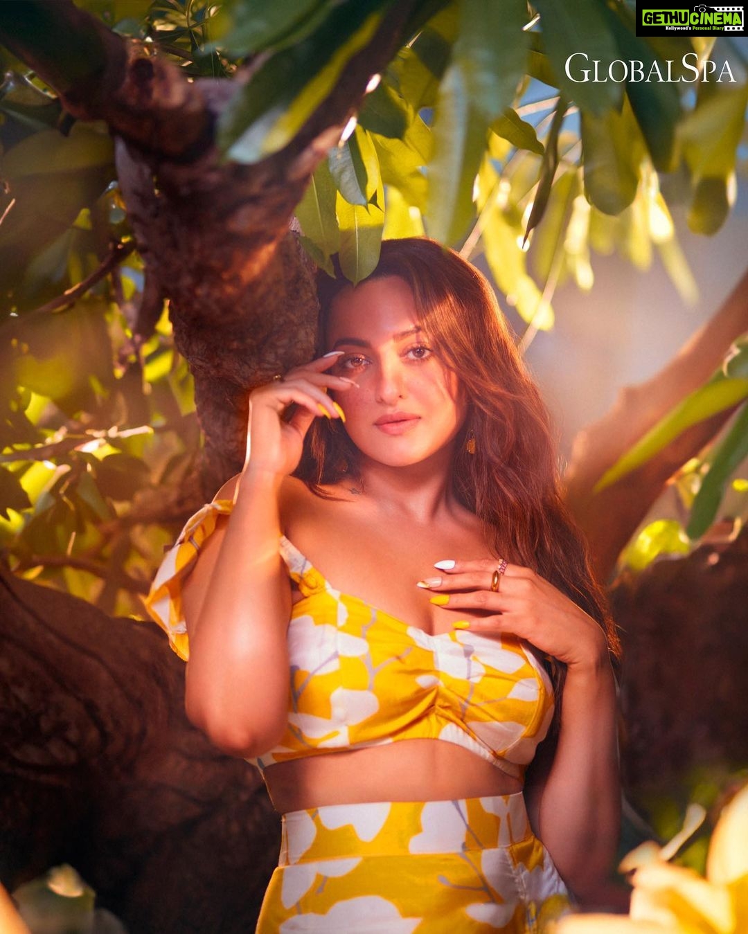 Sonakshi Sinha Instagram - Magazine: @globalspaindia Chief Editor: @parineetasethi Styled by: @sanamratansi Style team: @nirikshapoojary_ @sr_styleco Photographer: @tejasnerurkarr Company: @greymatterhub_official Assisted by: @rehmanansariofficial Make-up: @heemaadattaani Assistant: @makeupbysanish Hair: @themadhurinakhale Nails: @itssoezi Outfit: @houseofvarada Earrings: @rubans.in Rings: @e3kjewelry @ishhaara Cinematographer: @ziaulhaque Location: @hotel_saharastar by: @volokal PR Agency: @communiquefilmpr Co-Ordinated by: @nadiiaamalik
