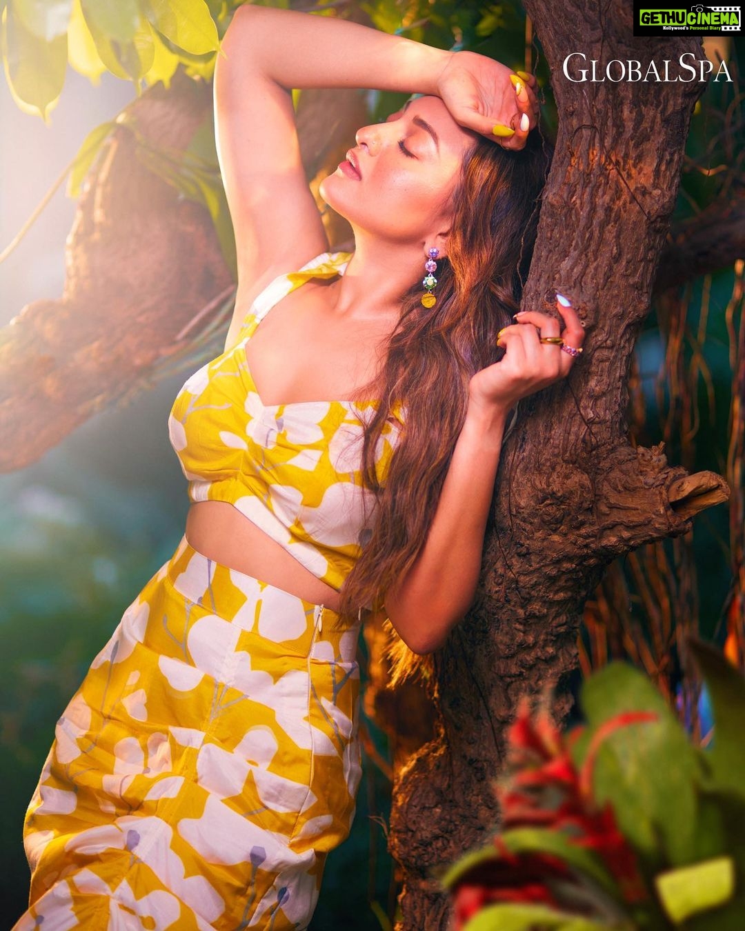Sonakshi Sinha Instagram - Magazine: @globalspaindia Chief Editor: @parineetasethi Styled by: @sanamratansi Style team: @nirikshapoojary_ @sr_styleco Photographer: @tejasnerurkarr Company: @greymatterhub_official Assisted by: @rehmanansariofficial Make-up: @heemaadattaani Assistant: @makeupbysanish Hair: @themadhurinakhale Nails: @itssoezi Outfit: @houseofvarada Earrings: @rubans.in Rings: @e3kjewelry @ishhaara Cinematographer: @ziaulhaque Location: @hotel_saharastar by: @volokal PR Agency: @communiquefilmpr Co-Ordinated by: @nadiiaamalik