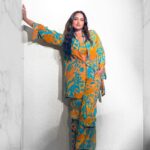 Sonakshi Sinha Instagram - Set 🔥 to the 🌧️