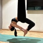 Sonal Chauhan Instagram - 🦋🧘‍♀️🦋 . . . . . . . . . . . . . . . . . . . . . . . Thank you @sarvesh_shashi for pushing me 🙏🏻🧘‍♀️ #love #yoga #arielyoga #sonalchauhan #divayoga #wellness #sonalchauhanreels #healthylifestyle