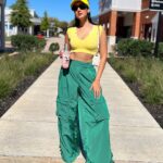 Sonal Chauhan Instagram - Spot a difference in these pictures !!! One of them has something different than the others ! ( sky picture not included ) 🍋 🐸🐣 . . . . . . . . . . . . . . . . . . . . . . 📸 @himanichauhan #love #sonalchauhan #washington #washingtondc #dayout #usa #travel #yellow #ootd Washington D.C.