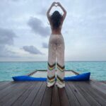 Sonal Chauhan Instagram - Hey Saturday !!! 🐬🫶🏻🐬 . . . . . . . . . . . . . . . . . . 📸 @himanichauhan #love #laughter #wmaldives #sonalchauhan #sea #mermaid #beach #ocean #saturday W Maldives