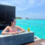 Sonal Chauhan Instagram – Walking in the beautiful Monday blue hues 🧜‍♀️🩵💦
.
.
.
.
.
.
.
.
.
.
.
.
.
.
.
📸 @himanichauhan 
#sonalchauhan #love #monday #mood #wmaldives #pool #beach #ocean #nomondayblues W Maldives