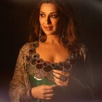Sonali Bendre Instagram - Another day. Another look. Another pose. 💚