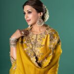 Sonali Bendre Instagram – Kajra Lagake, Gajra Sajake💛🌻

#IndiasBestDancer