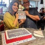 Sonali Bendre Instagram - And it's a wrap! 🎬 #TheBrokenNews Season 2 coming soon... Season 1 is streaming on @zee5 , go watch it if you haven't already! ❤️ @vinaywaikul @shriya.pilgaonkar @sanjeeta11 @jaideepahlawat @indraneilsengupta @taarukraina @gosamm @nimishalok @pragatideshmukh @bbcstudiosindia