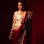 Sonali Bendre Instagram - सारी लव ♥️