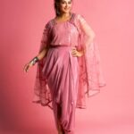 Sonali Bendre Instagram – All things pink! 🌸