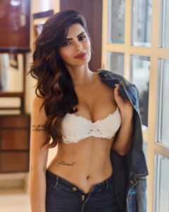 Sonali Raut Instagram - Everyone said I could be anything, so I became sexy!!!

Photography @ravi_bohra 
MUA @itsanukanwar 
Styling @kavita_sonchatra 
Edit @iamrahuljat 
.
.
.
.
.

#model #fashion #photography #love #style #instagood #photooftheday #beauty #instagram #beautiful #like #follow #photo #art #photoshoot #picoftheday #modeling #portrait #cute #girl #photographer #happy #smile #likeforlikes #me #myself #makeup #bhfyp #nature #instadaily
