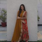 Sonam Bajwa Instagram – For COJ3 promotions 

Outfit : @ritukumarhq @ri_ritukumar @quirkbrandconsulting 

Style team – @sonambajwa X @malvikabajaj  @sanjamkaur92 @malkit_gill2697 
HMU @hairbyharrybajwa @cocoballucci_