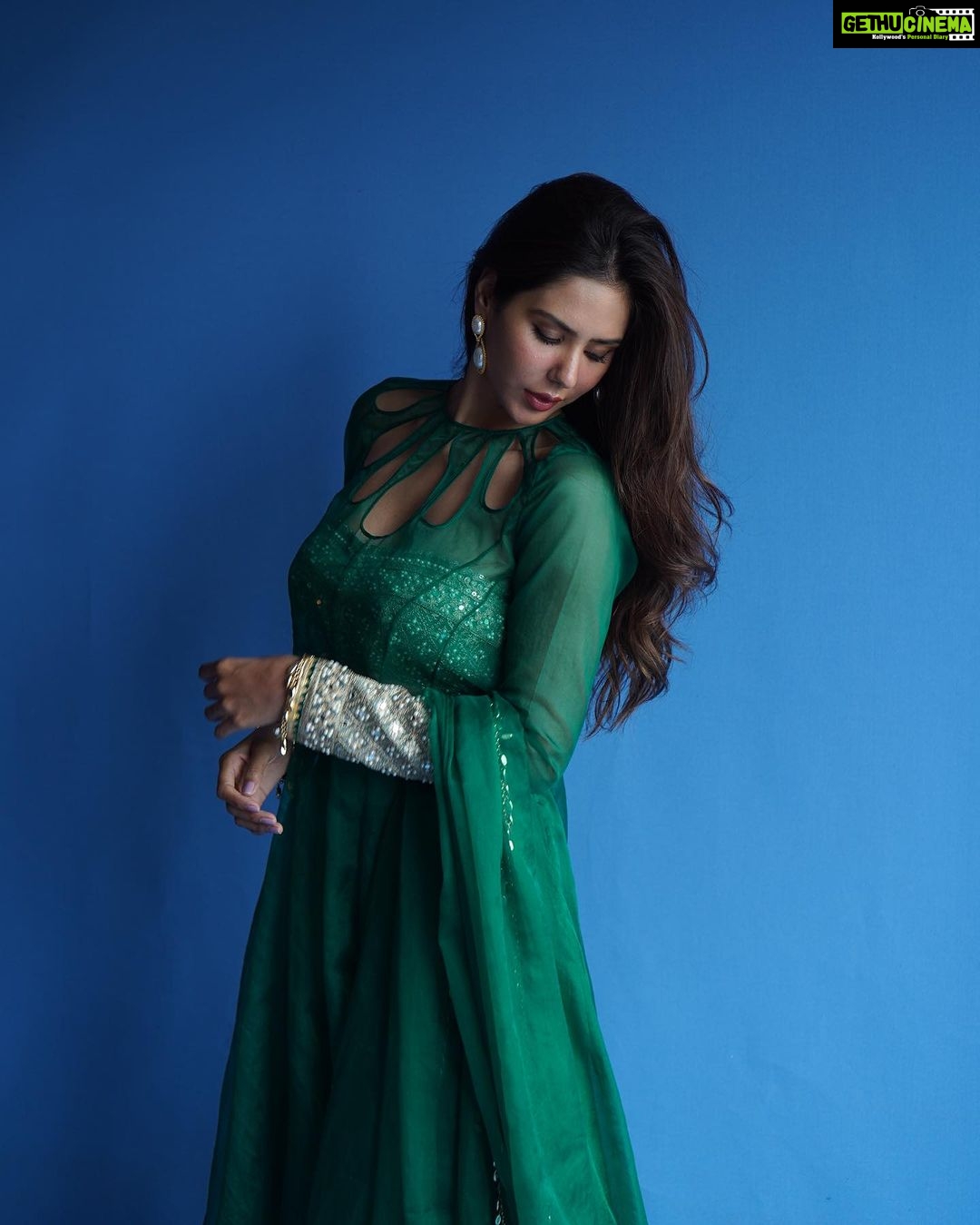 Sonam Bajwa Instagram - Wore @theohailakhanofficial a few days back for COJ 3 💕