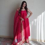 SonamBajwa-248