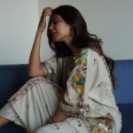 Sonam Bajwa Instagram – No edit , no touch ups….