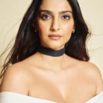 Sonam Kapoor Instagram - Painting the town red in Top : @khaite_ny Skirt and boots : @maisonalaia Styling : @rheakapoor @abhilashatd Styling intern : @niyati.__ Hair and make up : @namratasoni Photography: @thehouseofpixels @vaishnavpraveen Mumbai, Maharashtra