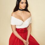Sonam Kapoor Instagram - Painting the town red in Top : @khaite_ny Skirt and boots : @maisonalaia Styling : @rheakapoor @abhilashatd Styling intern : @niyati.__ Hair and make up : @namratasoni Photography: @thehouseofpixels @vaishnavpraveen Mumbai, Maharashtra