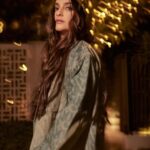Sonam Kapoor Instagram – 💚❤️ @vegnonveg 

Our highly anticipated new collection launched at 11:00 AM in-stores and on vegnonveg.com

The VegNonVeg leisures collection features a range of denim jeans, jean jackets and blazers with a subtle custom-made VegNonVeg monogram. The collection features heavy-weight cotton denim with laser printed VegNonVeg monogram. 

The washes and finishes throughout this drop are deliberately distressed to give the garments a worn-in and vintage look for an overall grunge-inspired aesthetic. 

#vnvfits #vegnonveg