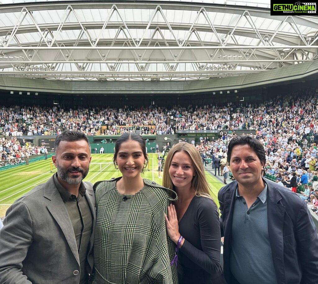 Sonam Kapoor Instagram - What an incredible historical match to watch, with such brilliant company! Congratulations to the insanely talented @carlitosalcarazz and the amazing @djokernole ! @wimbledon #everydayphenomenal Wimbledon Centre Court