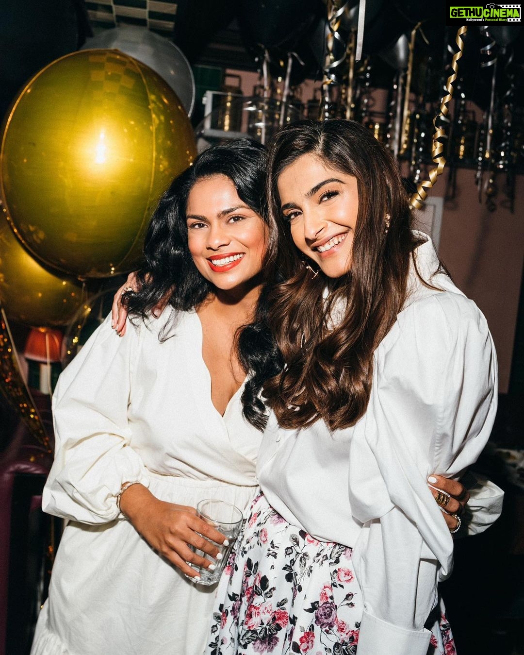 Sonam Kapoor Instagram - Happy birthday my soul sister .. love you longtime.. hope we always find each other and follow each other everywhere. Love you Sammy @samyuktanair