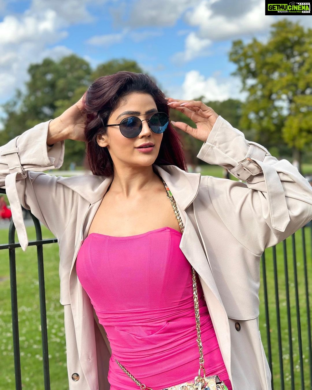 Soniya Bansal Instagram - "You're braver than you believe, stronger than you seem, and smarter than vou think.