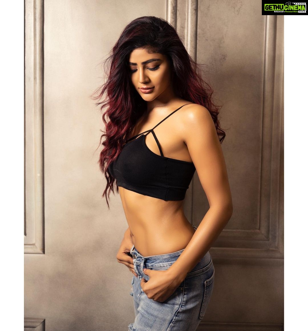 Soniya Bansal Instagram - You must be the change you wish to see in the world.
