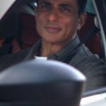 Sonu Sood Instagram - Maine ek Uber book ki hai, to go back in time. Toh chaliye dekhte hai ki pichle 10 saal mein kya badla hai, aur kya nahi? #IndiaKiRide #Uber10Years #ad #UberIndia