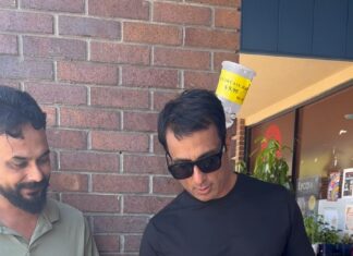 Sonu Sood Instagram - Anyone for sugarcane juice? ❤️ Straight from America 🇺🇸 #supportsmallbusiness