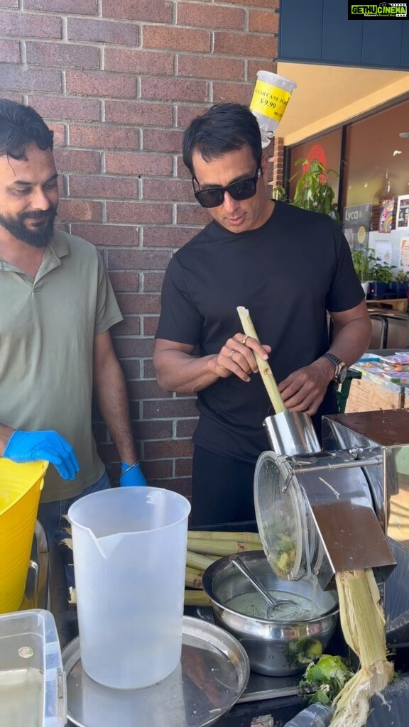 Sonu Sood Instagram - Anyone for sugarcane juice? ❤ Straight from America 🇺🇸 #supportsmallbusiness