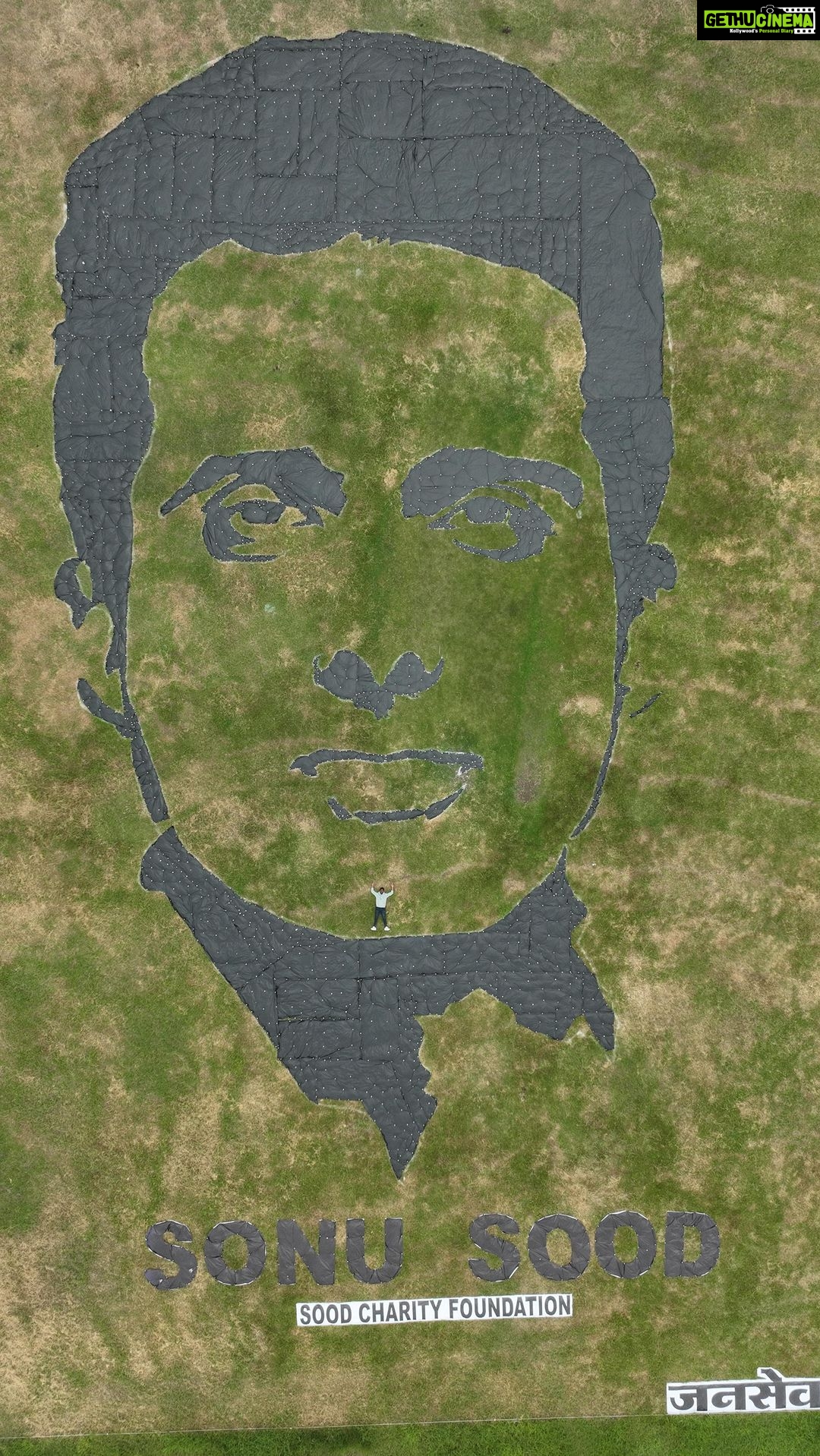 Sonu Sood Instagram - To commemorate August 15th, artist Vipul Mirajkar, with Jansevak Foundation, achieved a feat, a huge portrait using plastic sheets over 40,000 sq ft at Vikrant College Indore. The plastic will be repurposed to aid street vendors. My salute to all of you 🇮🇳 #SupportSmallBusiness @vipul_m_artist @sahashra.jansewak.foundation