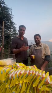 Sonu Sood Instagram - When Sonu meets Sonu. 
Multinational business talks begin 😄 😍 #himachal #shimla 
#supportsmallbusiness