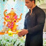 Sonu Sood Instagram - गणपति बप्पा मोरया ❤️🙏