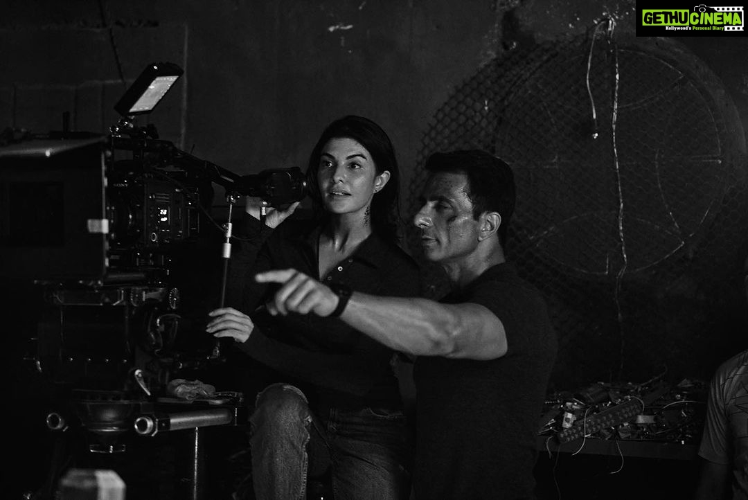 Sonu Sood Instagram - Sometimes some students are such quick learners @jacquelienefernandez π Finally I found the DOP for my next film. π₯π @ilcondor your job is in danger β οΈπ #fateh @vedishnaidu_photography