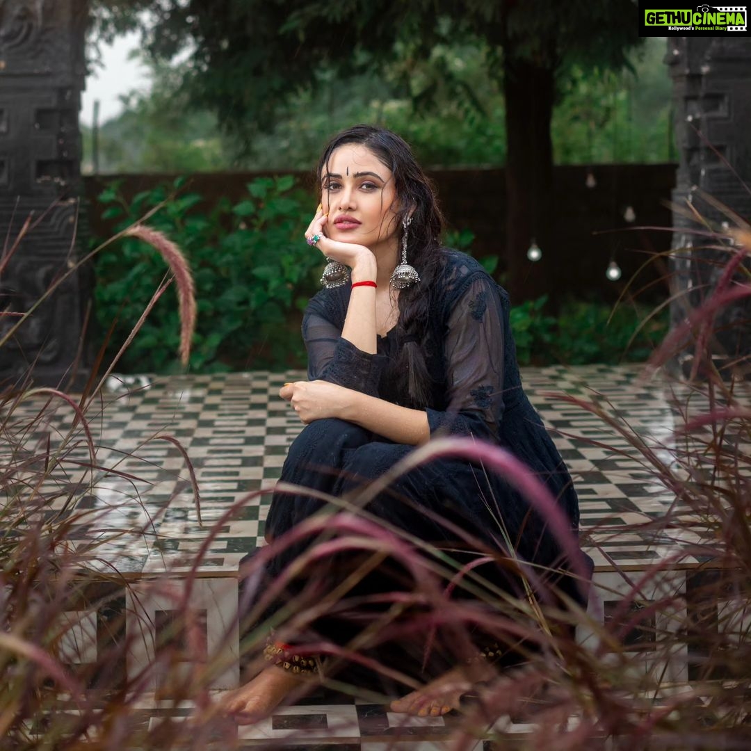 Sony Charishta Instagram - #🖤🖤🖤 . . . . . . . @bhoopal_photographyexplorer #sonycharishtafanc
